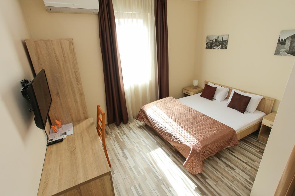 Hotel Hana Мостар Екстер'єр фото