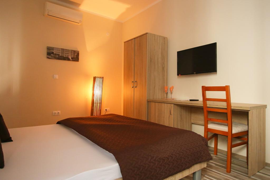 Hotel Hana Мостар Екстер'єр фото